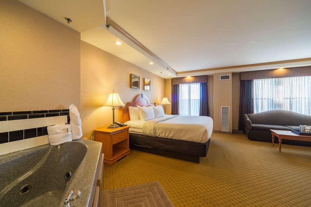 Ambassador Hotel 밀워키 객실 사진